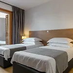 Luxury Apartment Kampanel
